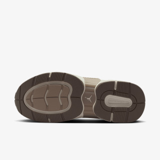 NIKE Patike WMNS JORDAN TRUNNER O/S 