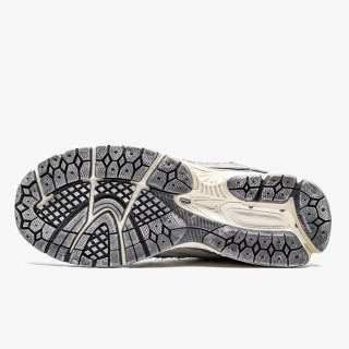 NEW BALANCE Patike 2000 