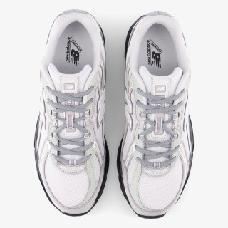 NEW BALANCE Patike 740 